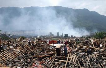 四川汶川大地震災區募捐倡議書 四川汶川大地震災區募捐倡議書